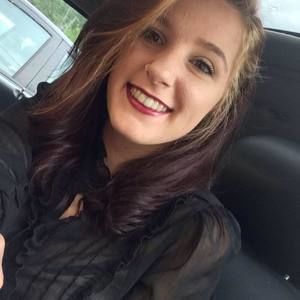 Meet your Posher, Sarina