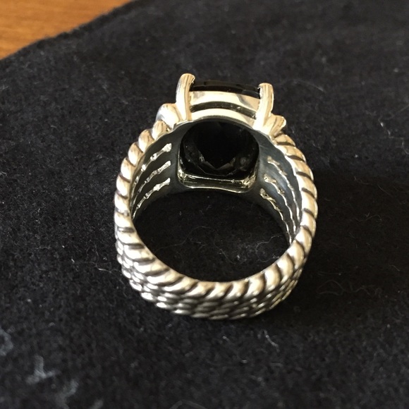 🎀🎀SOLD🎀🎀Black Onyx and Diamond DY Wheaton Ring - Picture 3 of 4