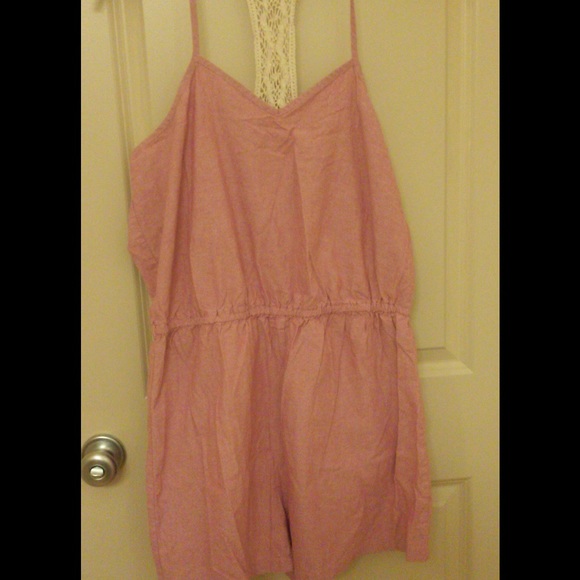 2 rompers