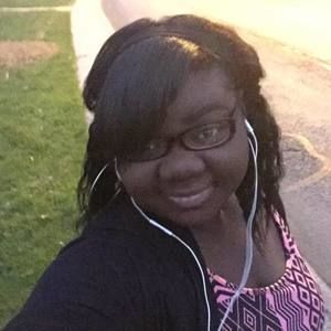 Meet your Posher, Desiree