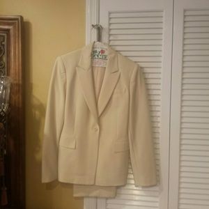 2 piece cream pant suit