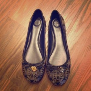 Size 8 tory burch black and tan flats