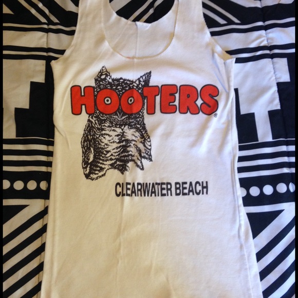X-small white Hooters, Clearwater beach tank top