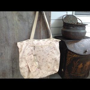 Reserved elegant modesty- LeSportSac Dogwood