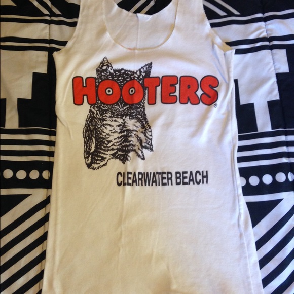 X-small white Hooters, Clearwater beach tank top