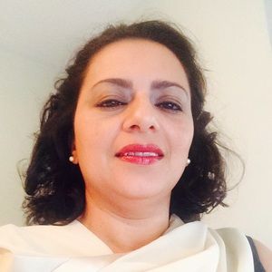 Meet your Posher, Simone