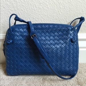 Authentic Bottega Veneta / Sm Woven Crossbody Bag