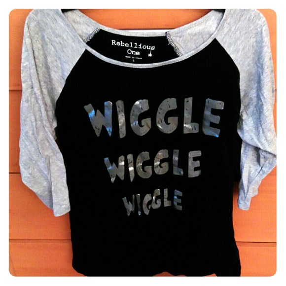 Shirt - Picture 1 of 1