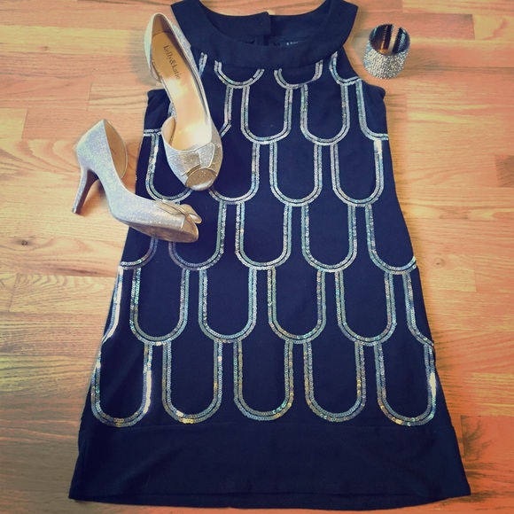 🎉SALE🎉 Black and sequined dress! - Picture 1 of 3
