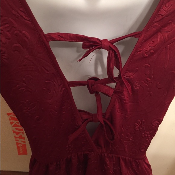 Very cute burgundy dress - Picture 2 of 2