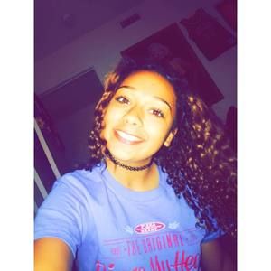 Meet your Posher, Leah