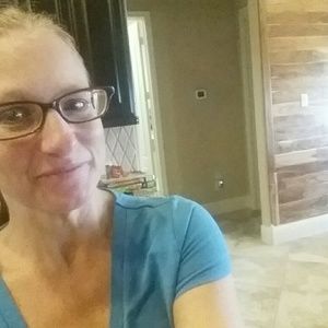 Meet your Posher, Suzanne