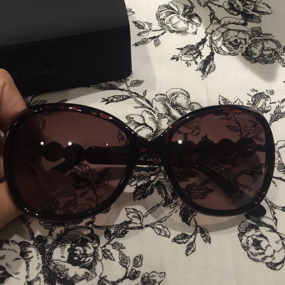 Marc by marc jacobs sunglasses