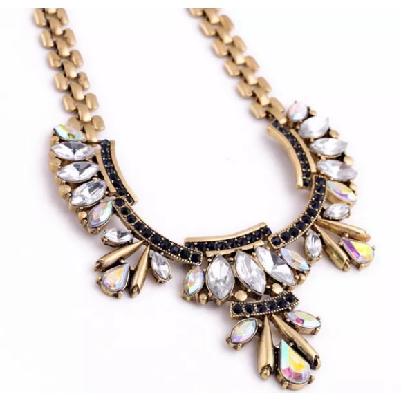 Lovely statement necklace