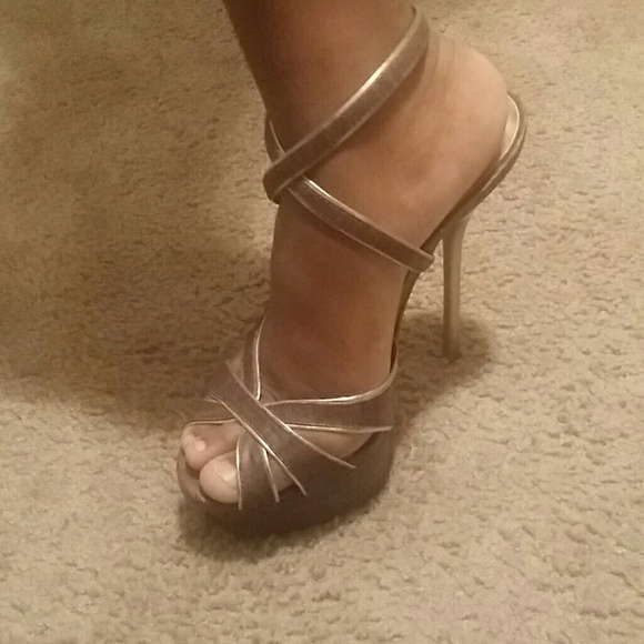 High heels - Picture 2 of 4