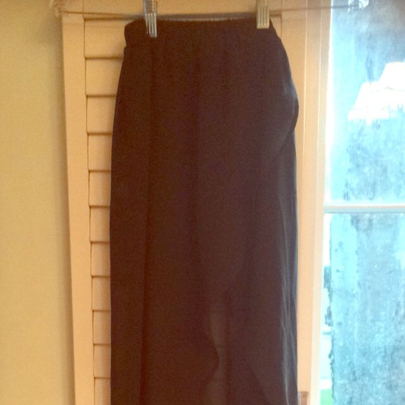 Size 4 H&M High Low black Skirt