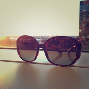 🚫SOLD🚫 Tory Burch Tortoiseshell Sunglasses