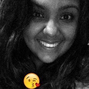 Meet your Posher, Yesminn