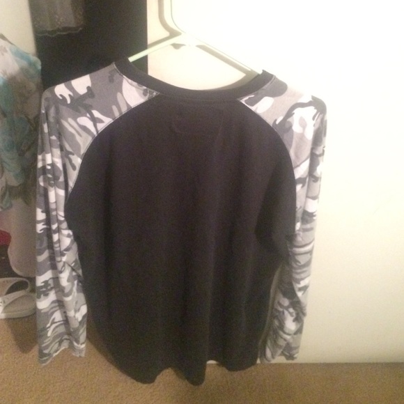 (Bundle) Two Needle & Thread Shirts - Picture 2 of 3