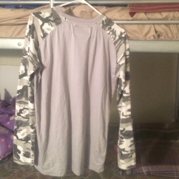 (Bundle) Two Needle & Thread Shirts - Picture 3 of 3