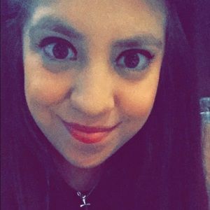 Meet your Posher, Ashleigh