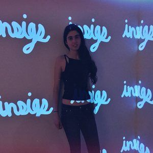 Meet your Posher, Cleo