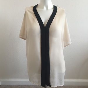 Sheer bttn blouse w/blk lining