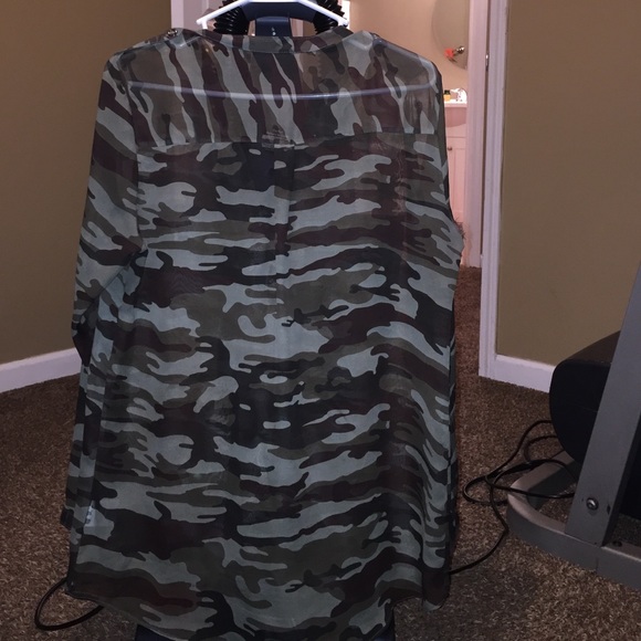 Metaphor 3 button blouse - Picture 2 of 2