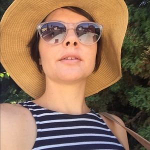 Meet your Posher, Abby