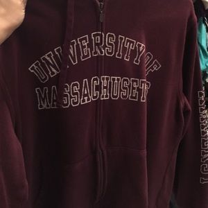 Women's umAss Amherst sweatshirt