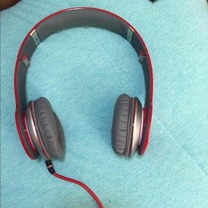 Beats Solo