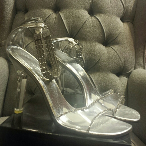 Dress shoes