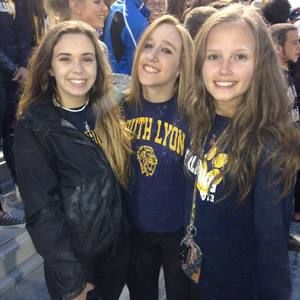 Meet your Posher, Jade