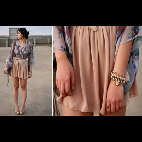 American Apparel nude Chiffon skirt - Picture 2 of 3