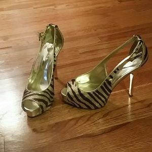 Guess heels