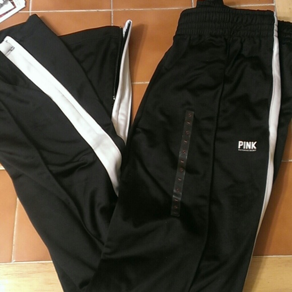NWT PINK PANTS !!!