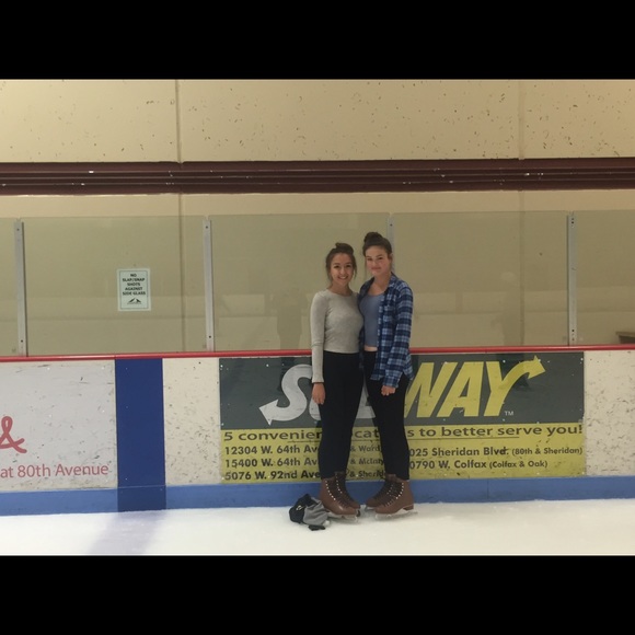 MEET THE POSHER ❤️❤️ - Picture 2 of 3