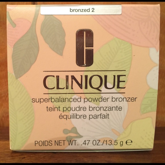 Clinique Superbalanced powder Bronzer