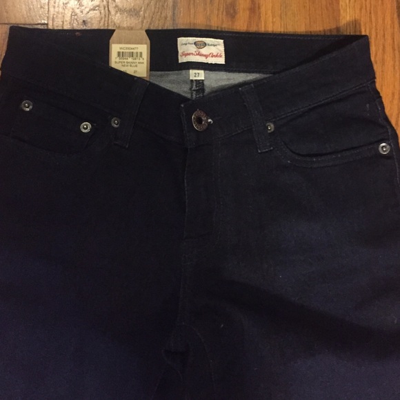 SOLD: Fossil Skinny Jeans