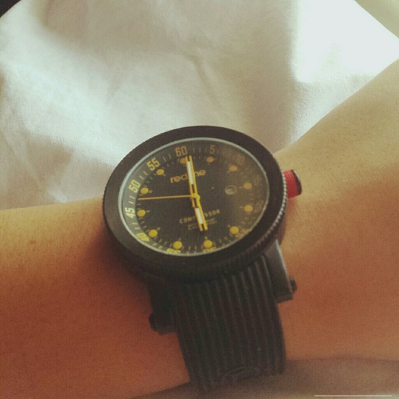 Redline Watch - Picture 3 of 3