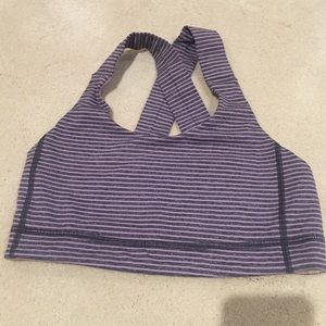 Lululemon sports bra