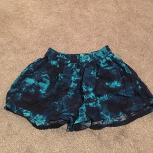 Light and dark blue glory shorts