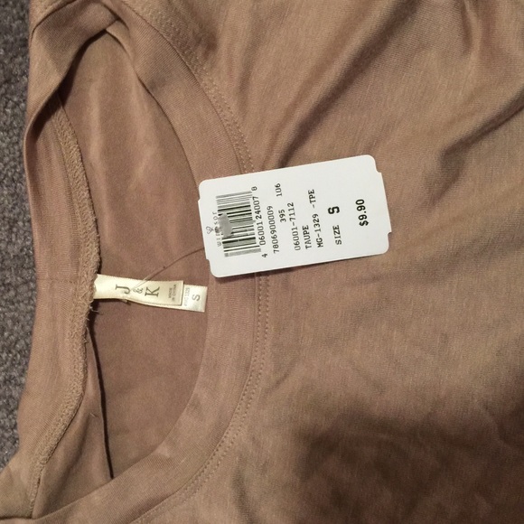 Tan crop top - Picture 3 of 3