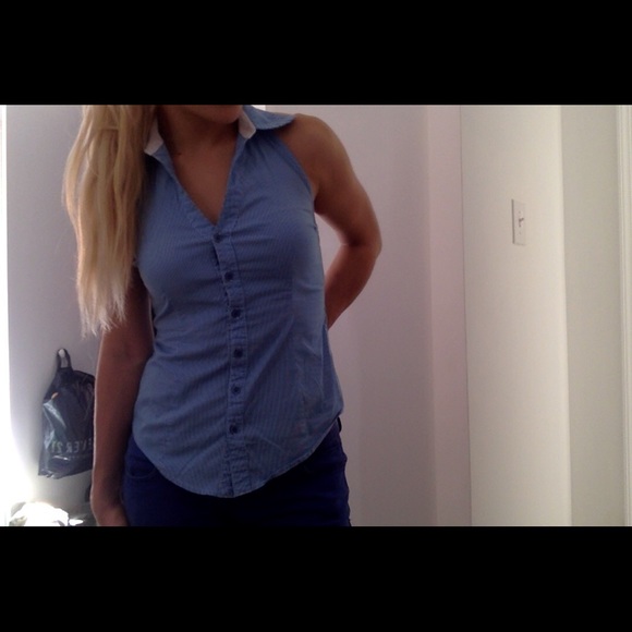Halter Top - Picture 2 of 4