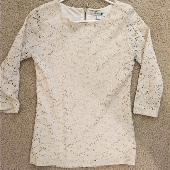 Lace 3/4 sleeve top