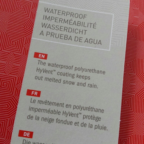 ♡Sold♡ The North Face Resolve rain jacket - Picture 4 of 4