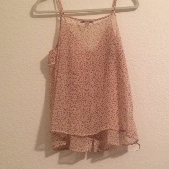 CUTE FLORAL TOP - Picture 2 of 3