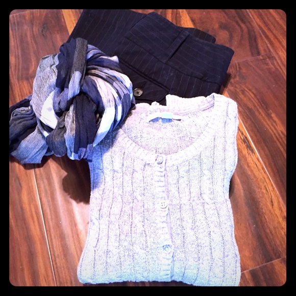 Old Navy - gray cardigan