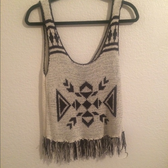 SUPER CUTE BOHO KNIT TANK - Picture 1 of 1