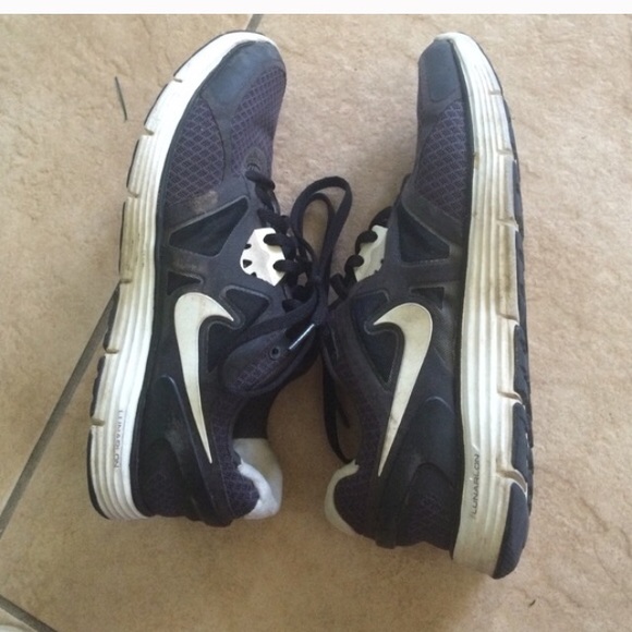 Nike running shoes! Inserts included!